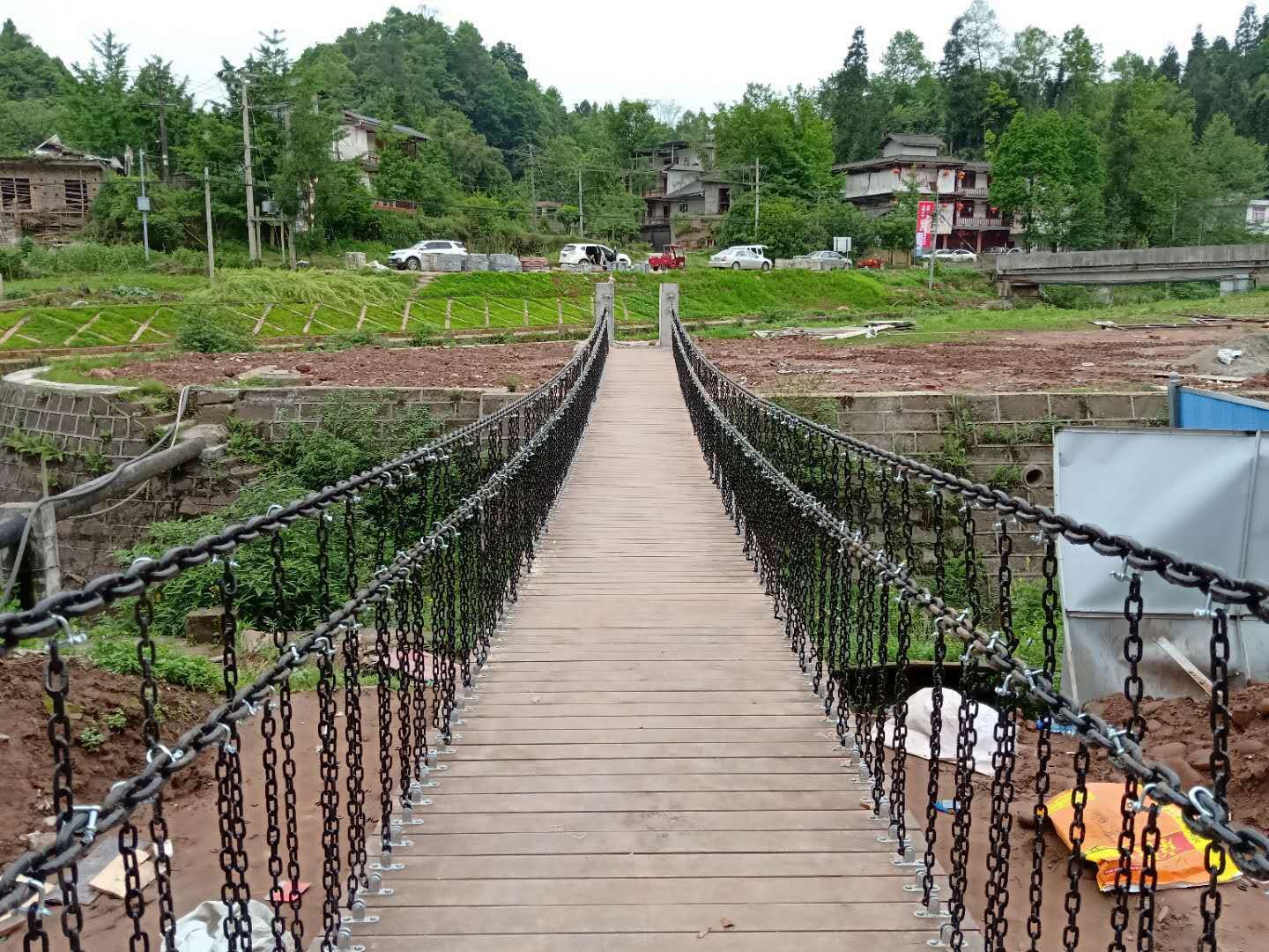 鐵鏈懸索木吊橋